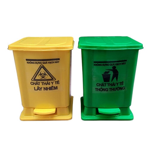 thung rac y te 10l co nap dap