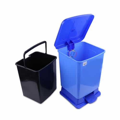 Thung-rac-dap-chan-da-dang-3