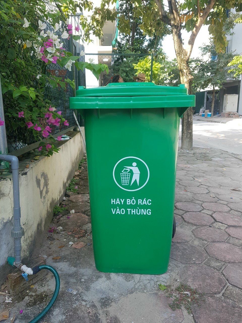 z3854053419472_690095784fc74f3481be5e7204b70053